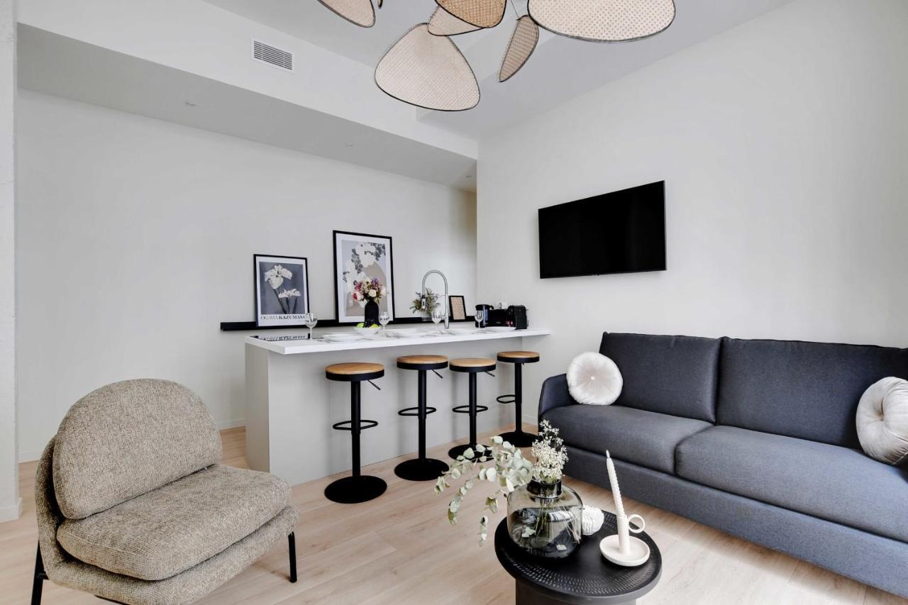 Modern Apartment - 2Br-6P - Eiffel Tower Paris Exteriör bild